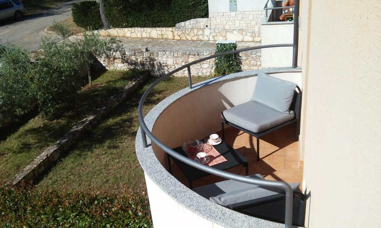 Delfin Apartment Novigrad  Luaran gambar